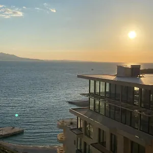 Titi's Sarande