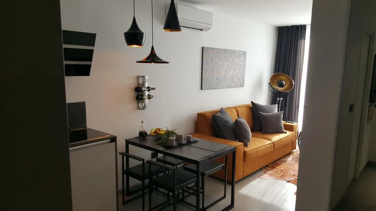Apartman Vip, With Free Garage Parking Pula 0*,  Kroatië