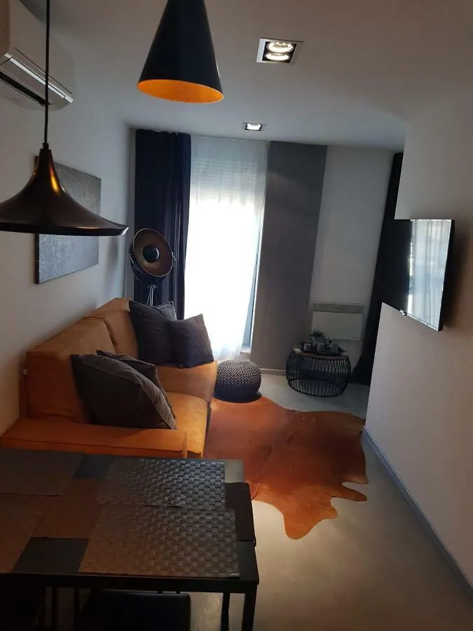 Appartement Apartman Vip, With Free Garage Parking Pula Kroatië